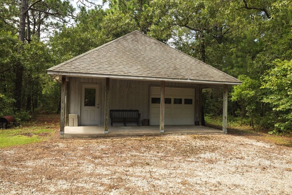 Custom Home on 3 Acres...(SOLD) (23)